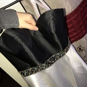 a short black/white dress